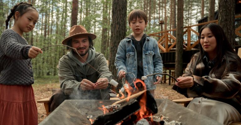 Show The Family A Great Time With A Camping Trip