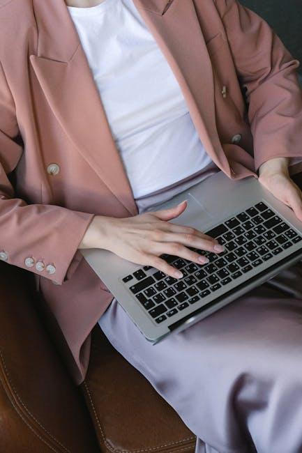 Exploring⁢ the Perfect Blend of Comfort ⁤and ⁢Style in Remote ⁤Work Fashion