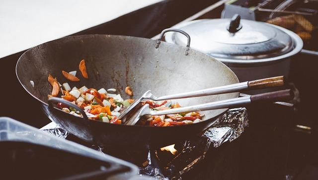 Balancing⁤ Weight and Durability​ in Outdoor Cooking